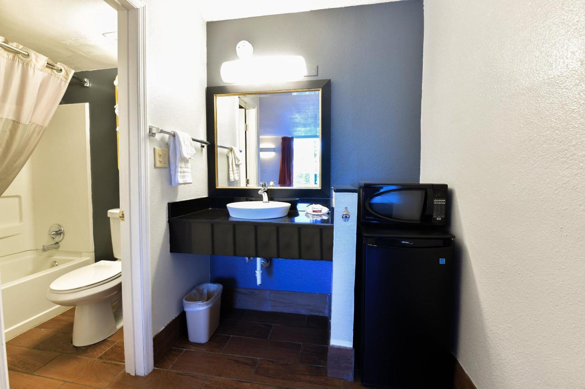 Oyo Hotel Valdosta Ga I-75 エクステリア 写真